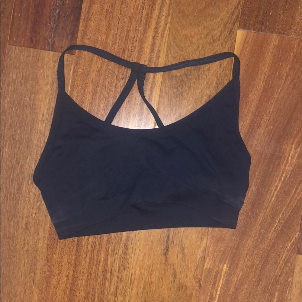 sports bra